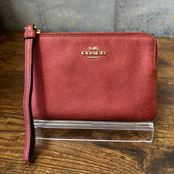 Coach Corner Zip Leather Wristlet in Metallic Currant - Picture 8 of 8